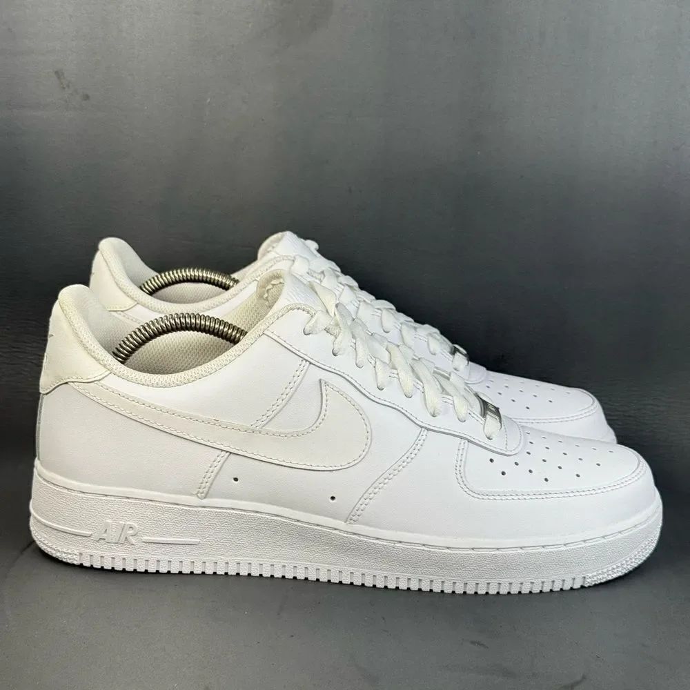 Nike Air Force 1 '07 Low White Athletic Shoes Sneaker Men Size 11.5 NEW